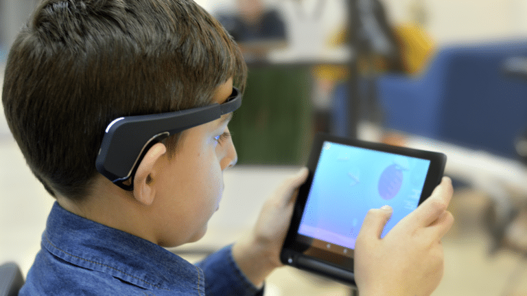 Kid using Myndlift 3