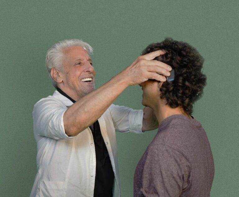 clinicianAndPatient-healed-cropped